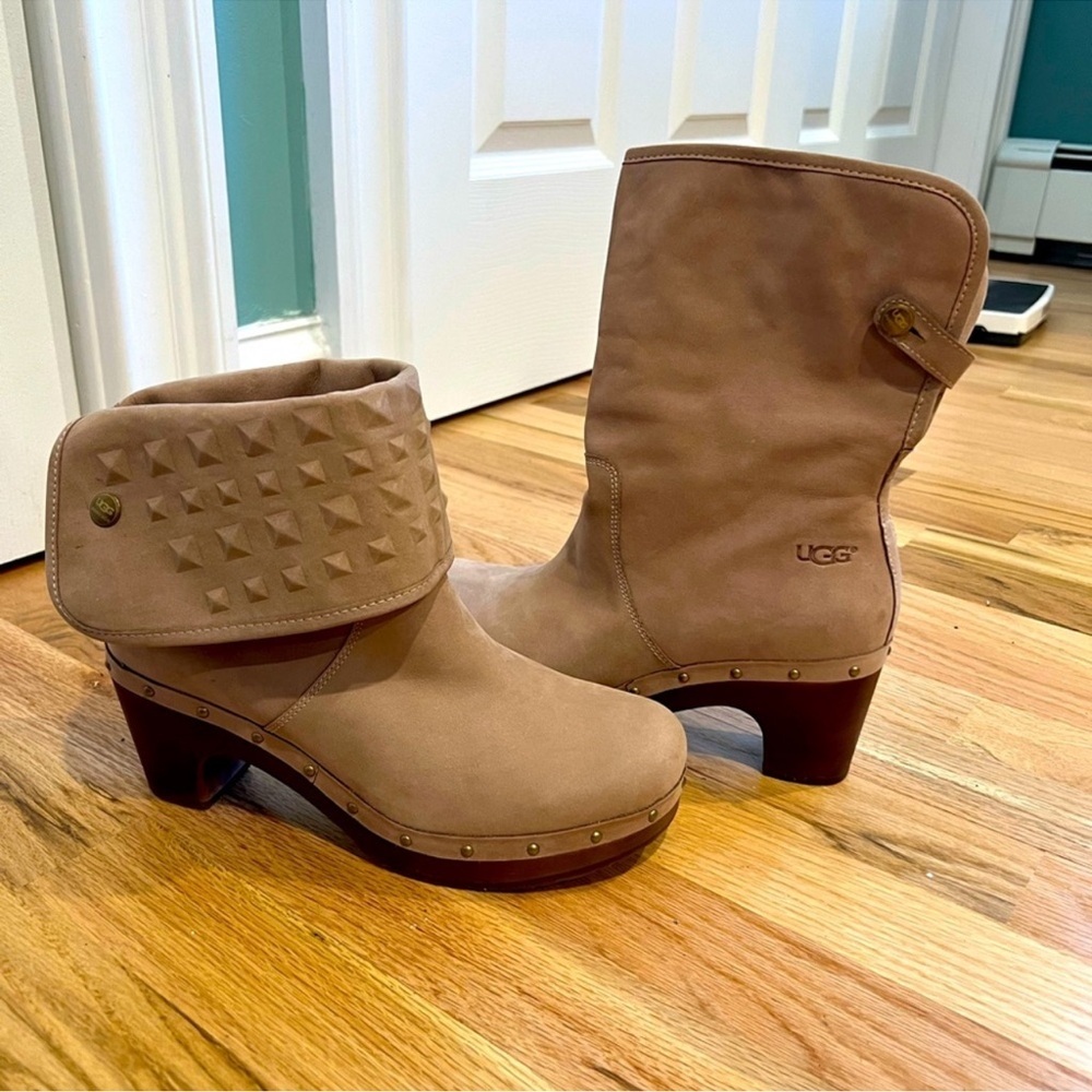 UGG Women's Tan Boots